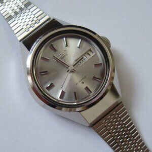 VINTAGE LADY AUTOMATIC SEIKO 21 JEWELS,RUN GREAT